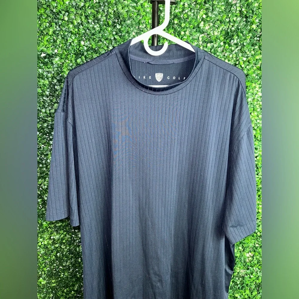 Men’s Nike Golf Shirt - Picture 5 of 6